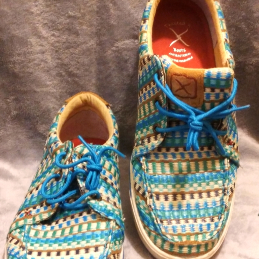 Men's size 10 twisted X shoes